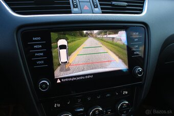 Škoda Octavia Combi TDI, DSG, Vyhr. volant, Kamera, LED - 12