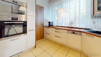 Senec - 4izb. bungalov s garážou, pozemkom 564 m2 - 12