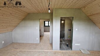 Tradičná 4i drevenica na okraji obce Čierny Balog - 12