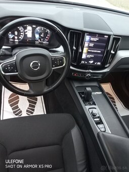 Volvo XC60, Nafta+hybrid, 4x4, 173kw(235PS), r.v.01.07.2020 - 12