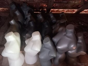 Zariadenie predajne textilu - 12