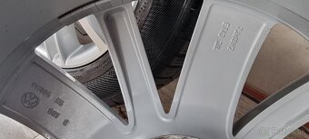 Predám VW Tiguan New York 5x112 R18 Zimne 235/55r18 - 12