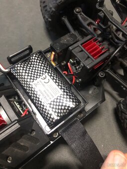 RC Auto Overmax X-Strike - 12