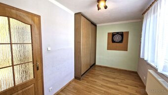 PREDAJ, rekonštruovaný rodinný dom v obci Predajná - 12