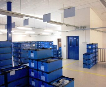 Výrobné, distribučné, parkovacie a kancelárske priestory na  - 12