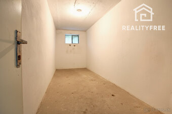 Na predaj 3 izbový byt, kompletne zrekonštruovaný, samostatn - 12