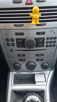Astra 1,6 benzin 85kw 2011 - 12