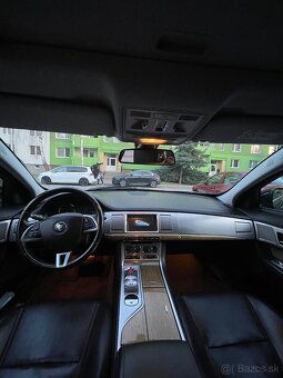 Jaguár XF Sportbrake 3.0 D V6 2014 - 12