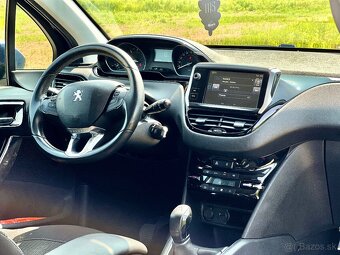 Peugeot 208 1.6 hdi - 12