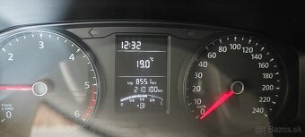Transporter 2,0 TDI 110 W  9 miest Extralong - 12