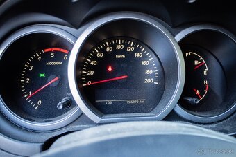 Suzuki Grand Vitara 1.9 DDiS, 95kW, M5 - 12