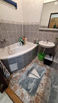 3 izbový byt, vlastné kúrenie, 2 kúpeľne, úplná rekonštrukci - 12