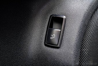 Mercedes-Benz ML 350 CDI 170kw 4matic 4x4 AT - 12