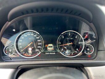 ROZPREDAM BMW F10 530d xDrive 190kw M-packet - 12