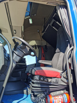 Prodám tahač návěsů VOLVO FH 13 500 EURO6 dvouokruhová hydr. - 12