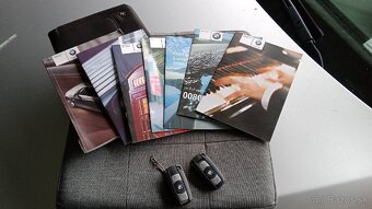 BMW E91 320i - 12