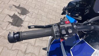 BMW M 1000 XR - 12