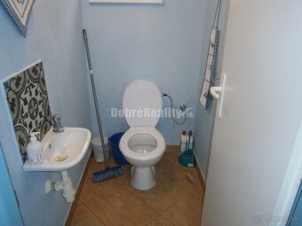 TOP: na predaj penzión v obci Podhájska  - 12