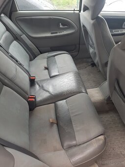 Volvo V40 SE - 12