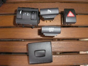 Škoda Octavia 2 dekor interieru - 12