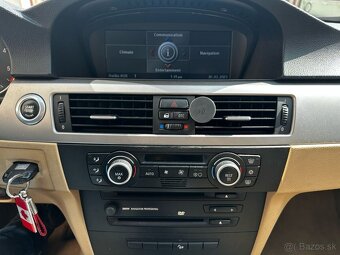 BMW e91 330d xDrive - 12