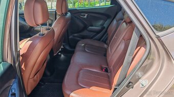 Hyundai ix35 2.0 CRDi, 4x4, Automat - 12