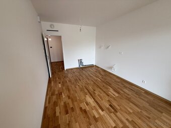 2-izbový apartmán Metropolis, Bottova ul., BA Staré Mesto - 12