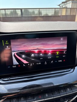 Škoda Octavia Combi 2.0 TDI SCR Style DSG - 12
