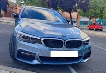 CIERNA MASKA GRIL BMW rad 5 model G30 G31 G38 - 12