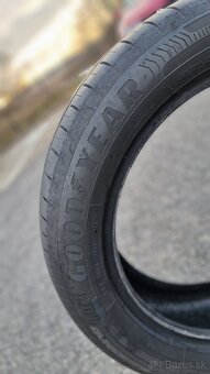 GoodYear EFFICIENTGRIP PERFORMANCE - 12