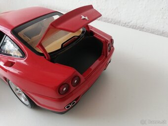Hot wheels 1:18 Ferrari 550 Maranello - 12