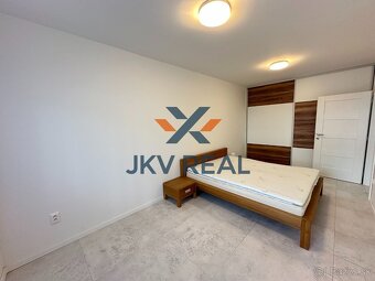 EXKLUZÍVNY 3-IZBOVÝ BYT S GARÁŽOU, 2 PARKOVACÍMI MIESTAMI A  - 12