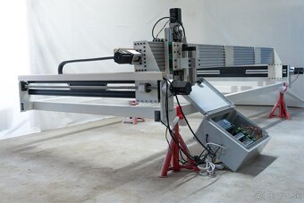 CNC portálová fréza (router) 2000x1000mm - 12