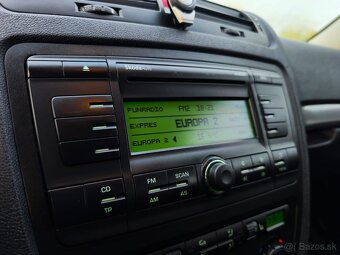 Škoda Octavia 2 Sedan 1.6 MPI benzín Nová STK SK AUTO - 12