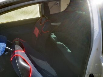 Peugeot 206 1.9D - 12