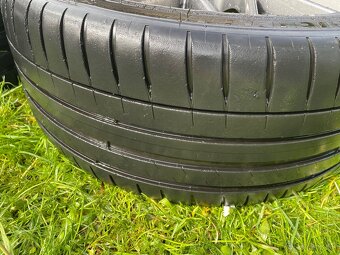 Kolesa Michelin Pilot Sport 245/35 R18 - 12