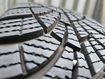 Originálna zimná sada Toyota - 5x100 r15 + GY 185/65 r15 - 12