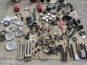 Jawa babetta alkatrészek eladók - 12