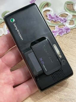 Sony Ericsson K800i č.1 - 12