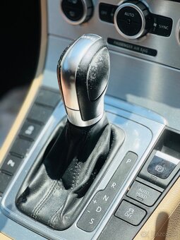 Volkswagen Passat DSG HighLine 2.0 dovoz gb - 12