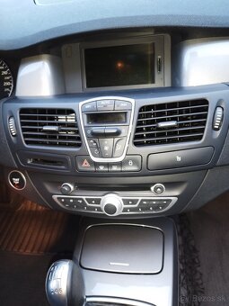 Renault Laguna AC Kombi, šedá metalíza - 12