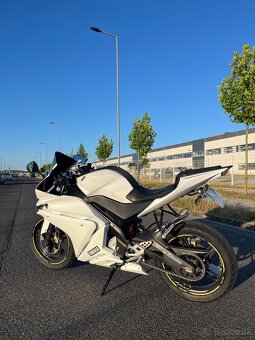 Predám Yamaha yzf r125 - 12