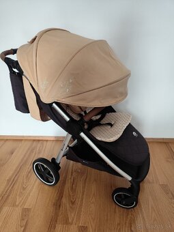 Športový kočík Petite&Mars Royal Heritage Bee - 12