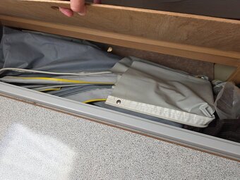 Obytný príves Adria Prima 330 - Predstan, kurenie - 12