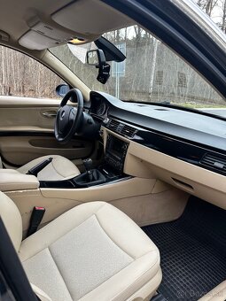 BMW E90 325i - 12