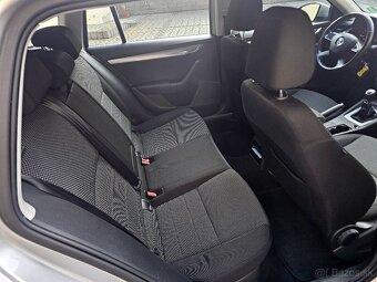 Škoda Octavia Combi 1.6 TDI M5 Elegance Navi Ťažné R16 - 12