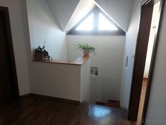 Predaj rodinného domu s garážou, záhradou a terasou – pozemo - 12