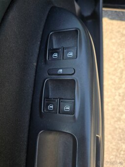 Škoda octavia combi 4x4 2,0 TDI CR - 12