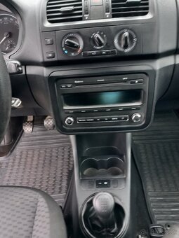 Škoda Fabia II Kombi 1.2 HTP ,51kW. Klima - 12
