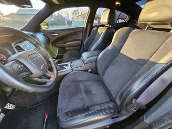 Dodge Charger 5.7 R/T Plus Black Night - 12